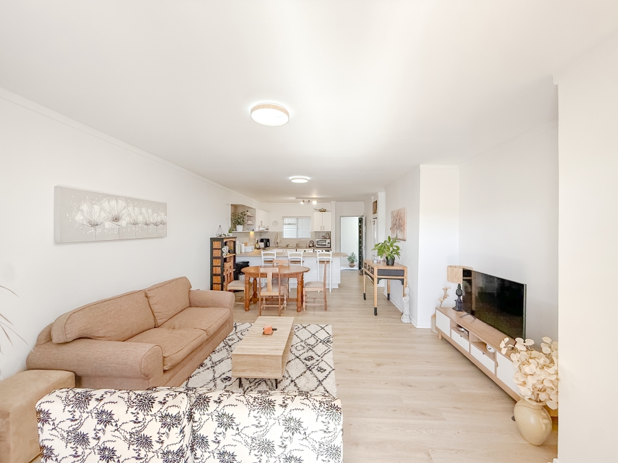 2 Bedroom Property for Sale in Bowtie Western Cape